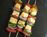 A picture of step 3 of Paneer Shashlik With Gravy.