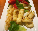 A picture of step 10 of Salt Chilli Squid.