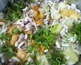 A picture of step 1 of Sukka Bhel (Chatpata Puffed Rice Dry Mix).
