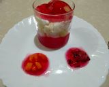 A picture of step 5 of Fruit jelly and cake dessert.