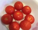 A picture of step 2 of Roasted Tomato & Garden Herb Pasta Sauce.