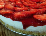 Foto del paso 7 de la receta: Tarta de queso con mermelada de fresa