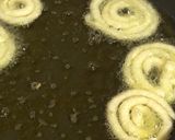 A picture of step 2 of Instant Jalebi.