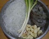 鮮蝦粉絲煲的食譜步驟1照片