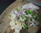 Foto langkah ke 2 dari resep Sambel bawang ikan peda.