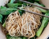 รูปขั้นตอนการทำที่ 4 ของ หมี่เหลืองผัดหมูหั่นเส้นกวางตุ้ง🌶️🫚🍜