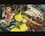 Foto langkah ke 8 dari resep Seafood Saus Padang Komplit (Seafood Asam Pedas Manis aka Seafood Tumpah).