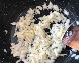 Foto del paso 3 de la receta: Risotto de calabacín y langostinos