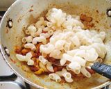 A picture of step 9 of Macaroni cheese pasta 🍝.