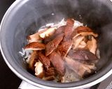 Hình bước làm 2 của món 🌱 Nấm Đông Cô Kho Tương Hột (Vegan)
