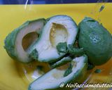 Foto del passaggio 2 della ricetta Crostini con Guacamole