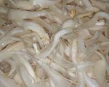 Foto langkah ke 1 dari resep Tumis Jamur Tiram.
