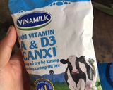 Hình bước làm 3 của món Cà phê bọt biển (Dalgona coffee)
