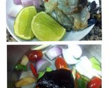 A picture of step 1 of Tom Yum Koong / Spicy And Sour Prawns Soup.