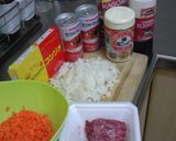 A picture of step 1 of Easy Meat Sauce.