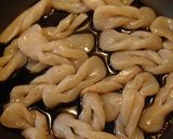 A picture of step 5 of Make on December 31 - Macrobiotic Osechi (New Years Feast Food): Simmered Konnyaku.