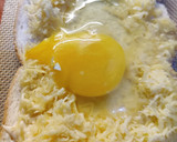 A picture of step 2 of Mayak Toast (마약토스트).