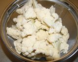 A picture of step 2 of Marinated Cauliflower with Olive Oil.