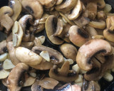 Foto del paso 4 de la receta: Champiñones al ajillo