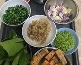 Foto langkah ke 1 dari resep Tumis oncom rebon petai cina.