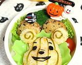 A picture of step 6 of Mickey Mouse Halloween Character Bento.