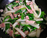 A picture of step 5 of An Easy Quiche Using Spring Roll Wrappers.