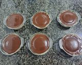 A picture of step 5 of Cake Cups with Muhallabia and Chocolate.