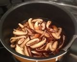 A picture of step 5 of Stewed Shiitake Mushroooms for Somen or Hiyashi Chuuka (Cold Chinese Noodles).