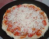 Foto langkah ke 7 dari resep Pizza Teflon Ekonomis 🥖🌰🍞🍕.