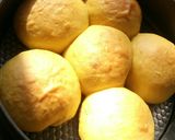 Hình bước làm 11 của món Bánh mì bí đỏ nhân thịt gà khìa