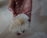 A picture of step 3 of Poha cheese balls.
