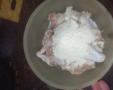 Foto del paso 4 de la receta: Muslitos de pollo con salsa de cerveza y salteado de verduras
