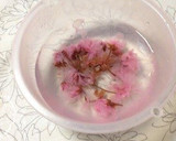 A picture of step 9 of Spring Scenery Sakura Cookies.