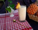 A picture of step 4 of Pineapple Milkshake.