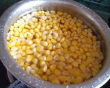 A picture of step 1 of Paneer corn curry.