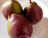 A picture of step 1 of Pears Glacés.