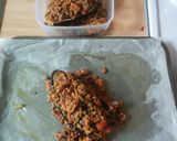 A picture of step 10 of Stuffed aubergine.