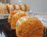 Foto langkah ke 6 dari resep Serundeng Roll Batik Bread.