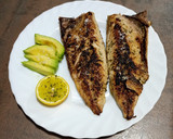 Foto del paso 3 de la receta: Caballa a la plancha con ajo y perejil