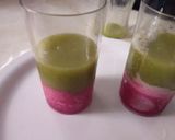 A picture of step 3 of Kiwi Pomegranate mocktail (Layered mocktail).