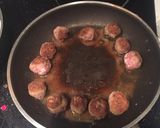 Foto del paso 2 de la receta: Albóndigas con champiñones en salsa de tomate