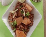A picture of step 8 of Aloo Qeema.