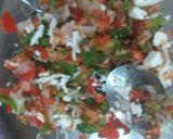 A picture of step 4 of Mixed capsicum bread grilled pizza.