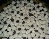 A picture of step 6 of Marshmallow Pie.