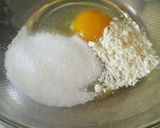 A picture of step 1 of Coffee Flavour Custard.