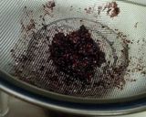 A picture of step 6 of Bee's Blackberry Balsamic Vinegar.
