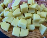 Foto del passaggio 2 della ricetta Pollo e patate gratinati