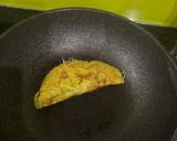 A picture of step 4 of Southern Vietnamese Pancakes.