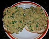 A picture of step 11 of Avocado and Kippers Salad Sandwich.