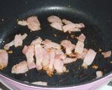 A picture of step 2 of Mushroom and Bacon Cheese Cream Pasta.